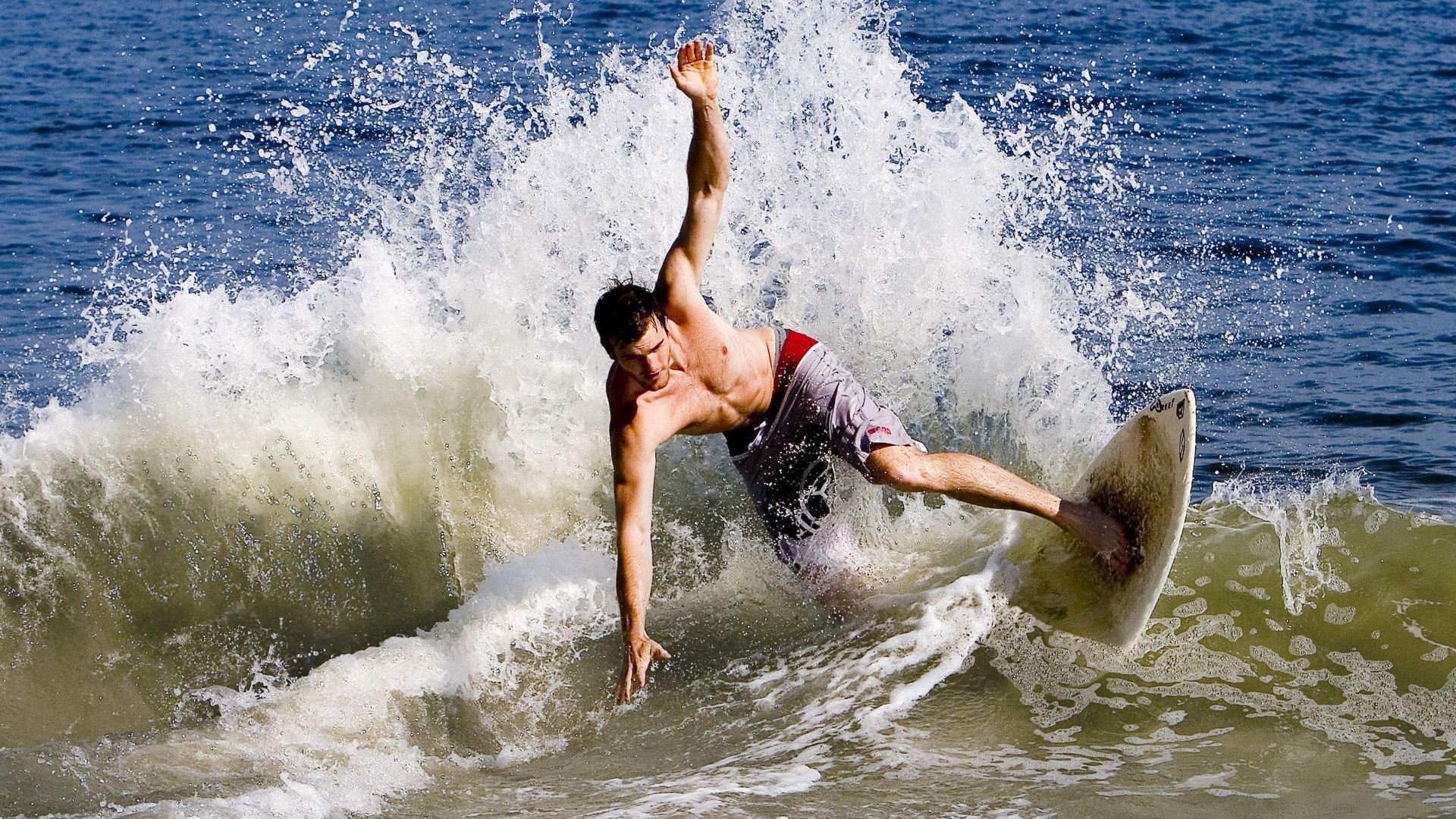 中国跳水队首次包揽全部金牌，中国跳水队拿了几块金牌