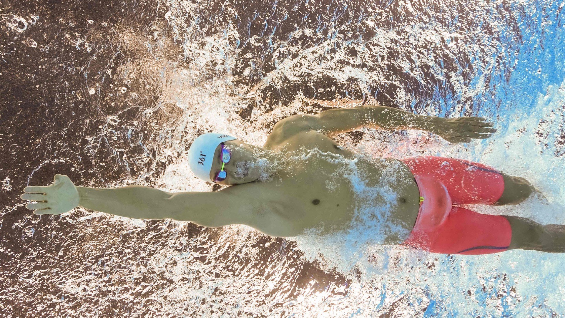 开云体育手机版-史上最疯狂的外线投篮全集：谁敢挑战纪录？，外线投篮是三分球吗